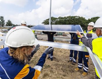 Installatie zonnebron