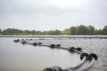 Drijvende kabels voor zonnepark