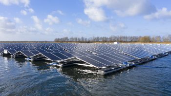 Drijvend zonnepark in Oosterwolde
