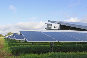 zonneparken beneden-leeuwen