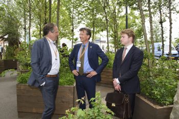 Ontvangst van de opening nieuwe GroenLeven kantoor